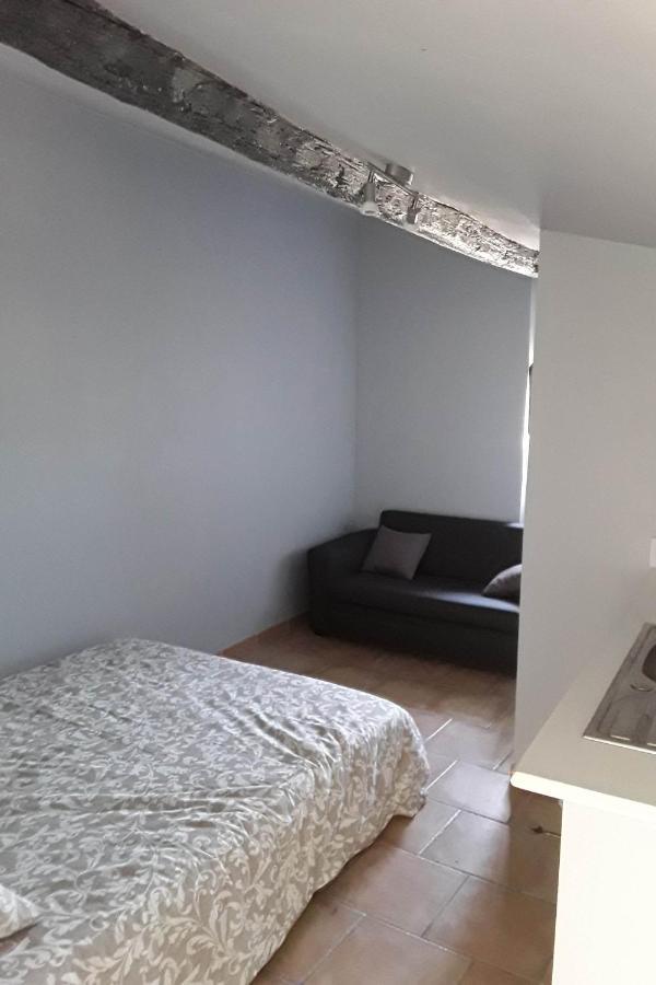 Studio Entre Cevennes Et Camargue Montfrin Экстерьер фото
